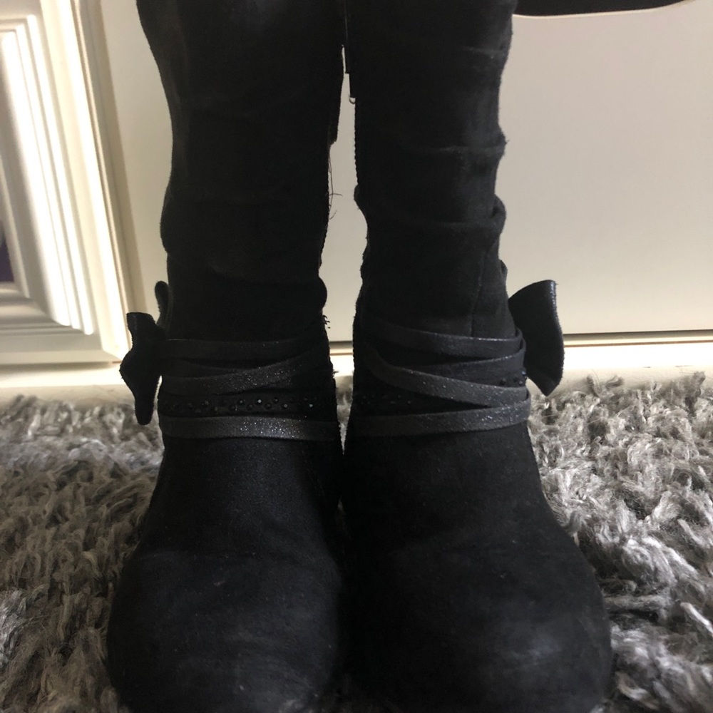 7c girl’s black boots